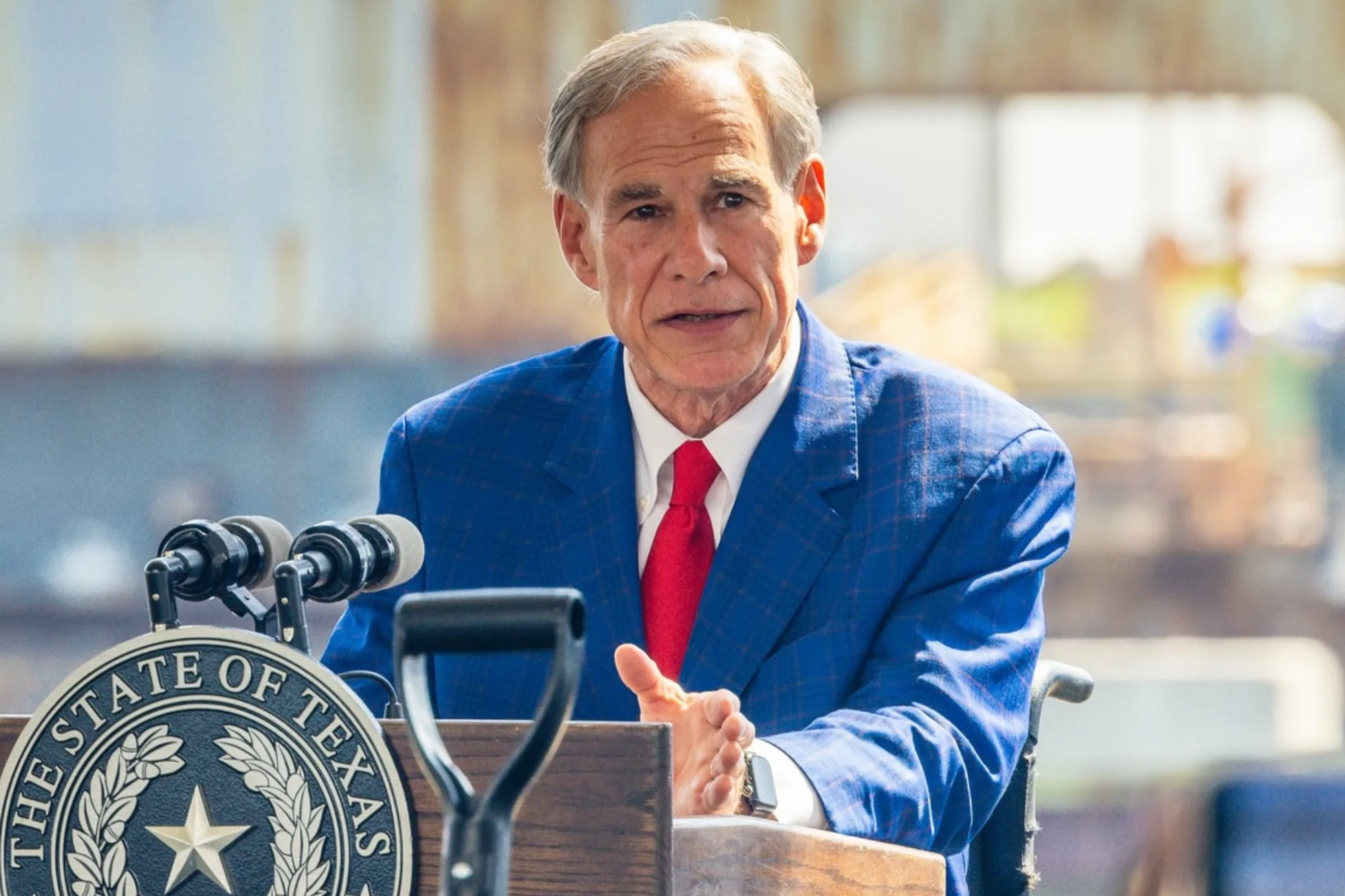 Greg Abbott, gobernador de Texas: “Las leyes estrictas y la sólida aplicación de la ley han reducido la delincuencia”
