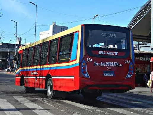 Una mujer murió atropellada por un colectivo en Moreno y el chofer fue imputado por homicidio culposo