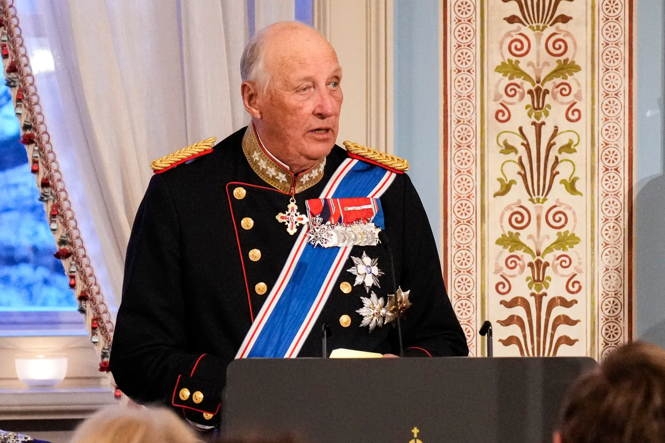 Se agravó la salud del rey Harald de Noruega, que permanece hospitalizado