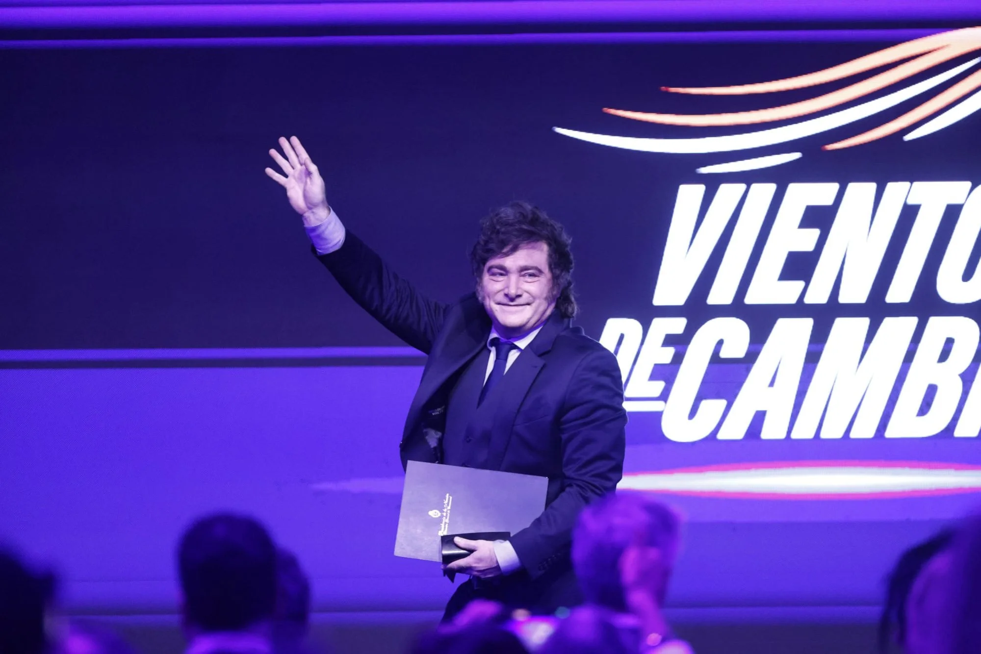 Javier Milei y sus medidas, en vivo: el Presidente participó de un foro liberal y dijo que no flexibilizará la política monetaria