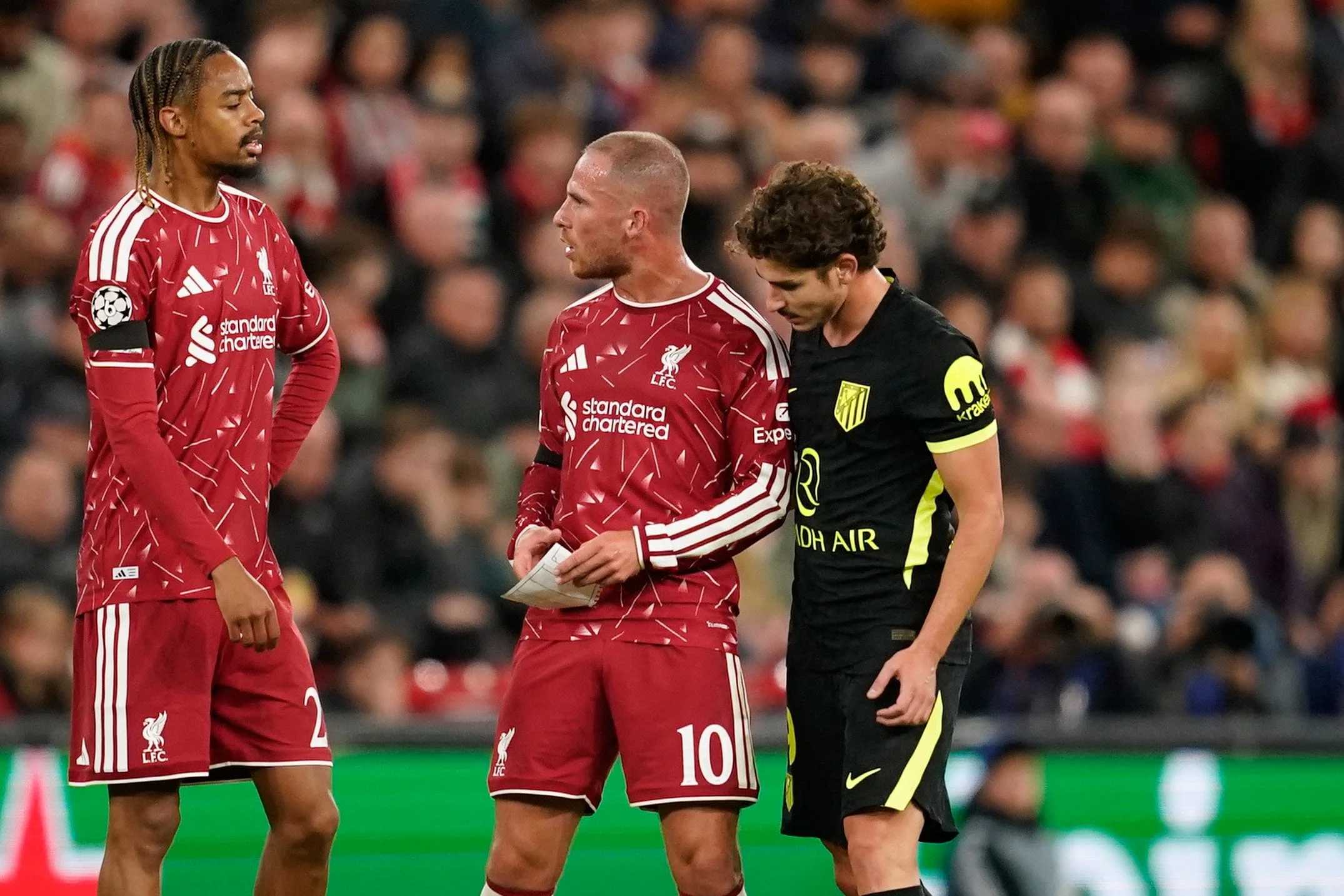 Alexis Mac Allister reveló el curioso cruce que tuvo con Julián Alvarez en el partido entre Liverpool y Atlético de Madrid
