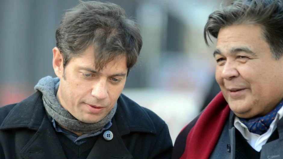 Gobernador Axel Kicillof (izq) junto a Mario Ishii (der)