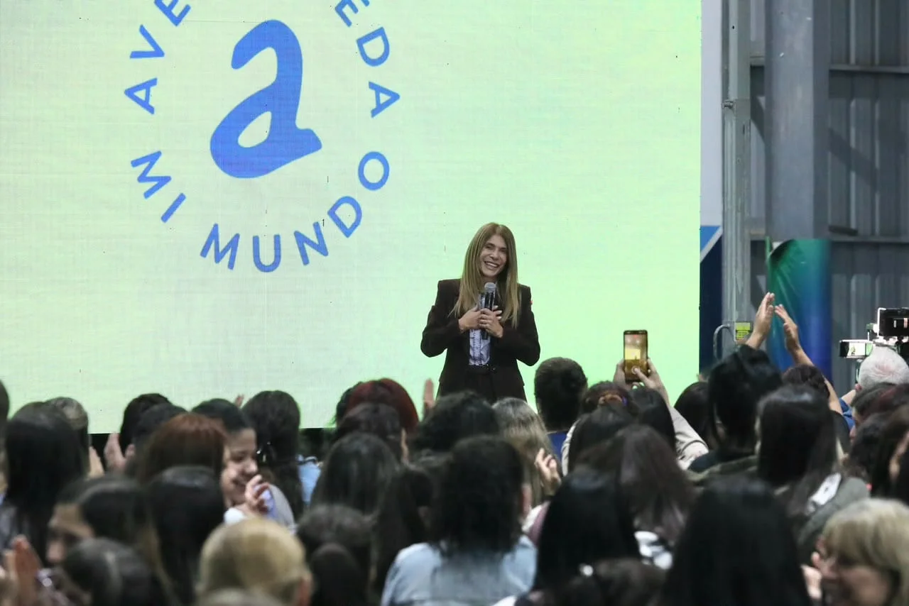 La intendenta de Avellaneda anunció un bono de $100.000 para docentes y auxiliares por el Día del Maestro