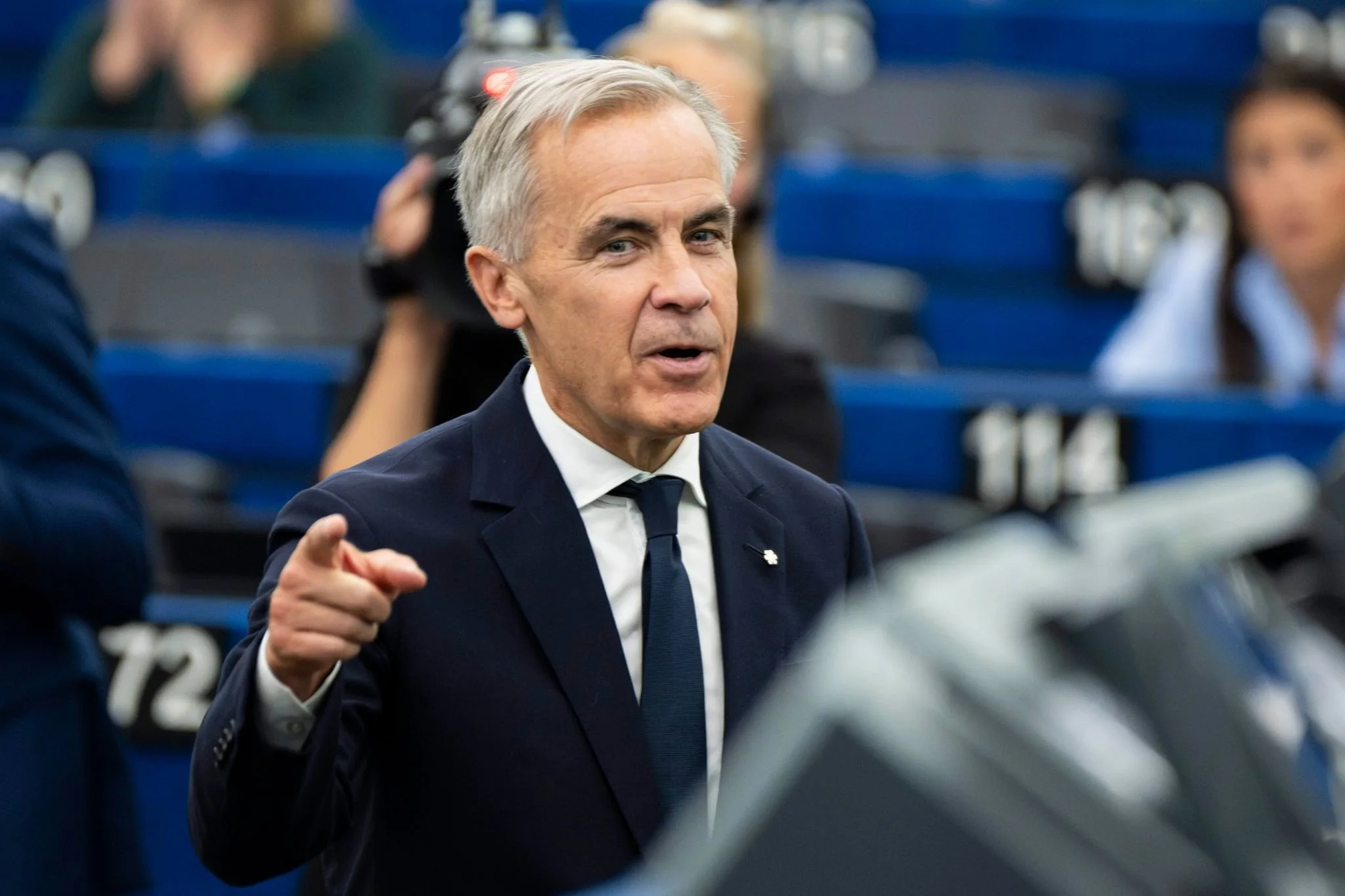 Trump amenaza a la UE por su propuesta a Canadá y Carney lo vuelve a desafiar: “Nadie va a dictar con quién podemos acordar”