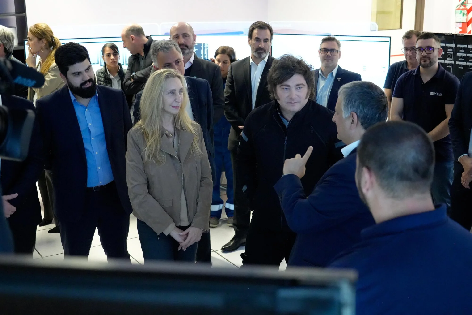 Milei estuvo en Bahía Blanca y recorrió una planta industrial