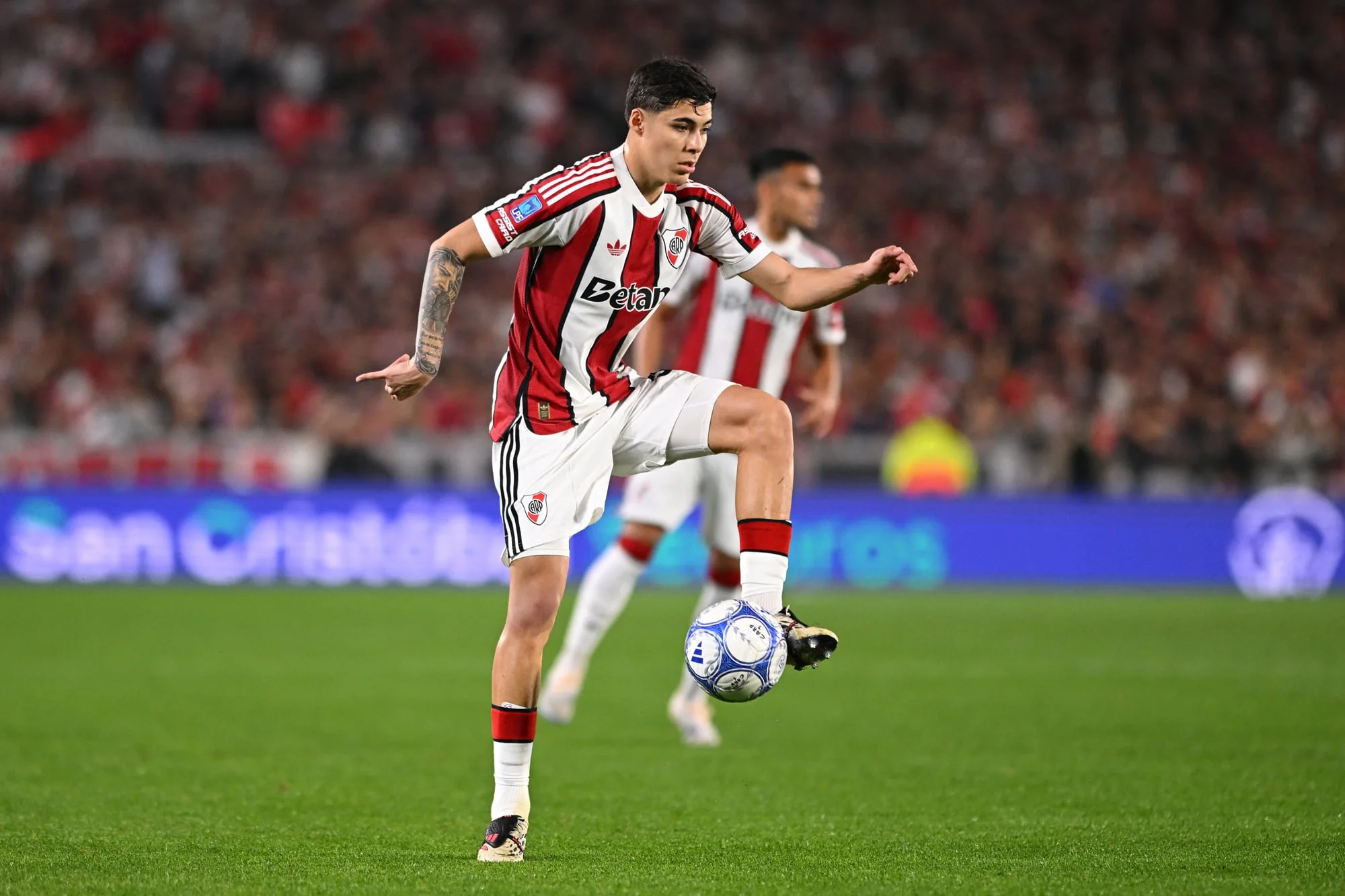 River: Tobías Andrada y Thiago Almada se lesionaron tras ser citados a la selección y el juvenil lloró