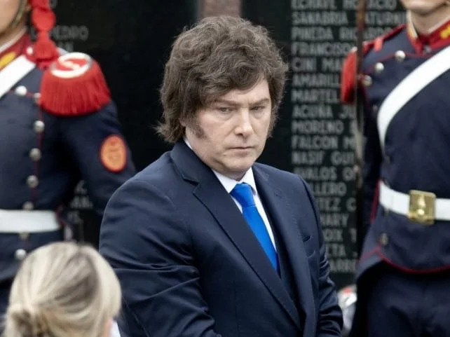 Escenas de desorden, temor y desconcierto en el oficialismo