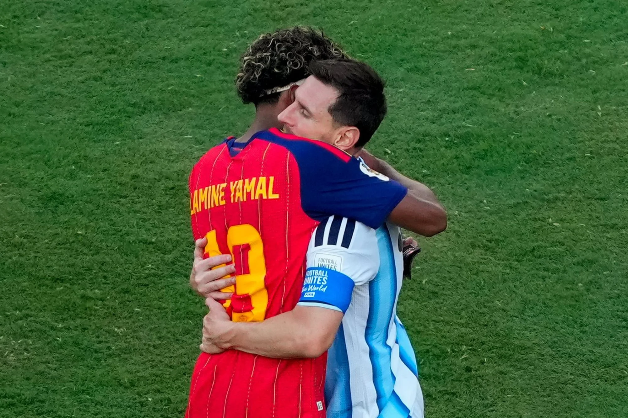 Lamine Yamal reveló qué le dijo a Lionel Messi después de ganar el Mundial con España