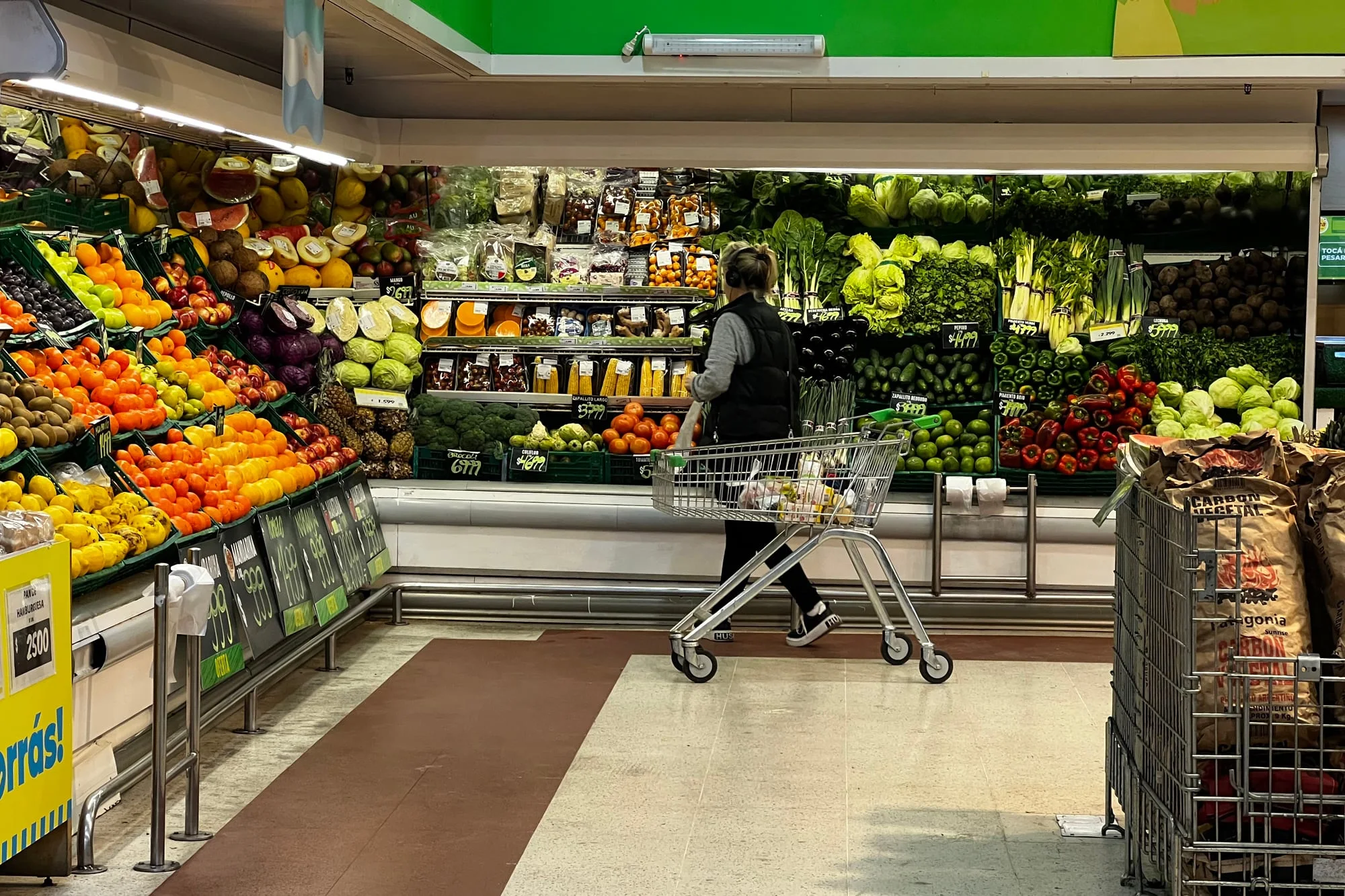 ¿Abren los supermercados, shoppings y comercios mañana, 28 de septiembre, por el Día del Empleado de Comercio?
