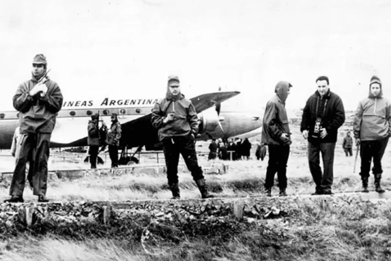 Operativo Cóndor: el periodista que fue testigo del secuestro de un avión de línea para izar la bandera argentina en Malvinas