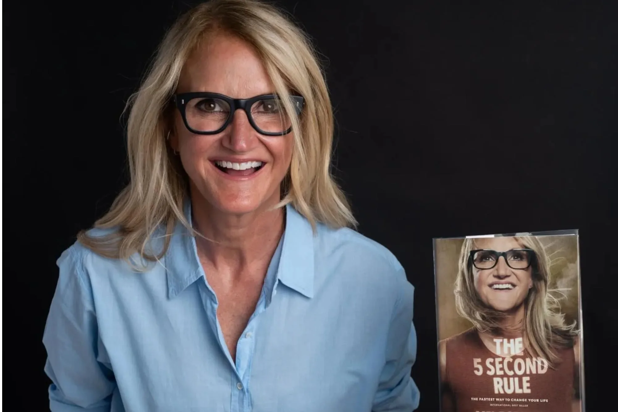 Mel Robbins, experta en desarrollo personal, de 57 años: “Tus padres probablemente no han ido a terapia, ni quieren”