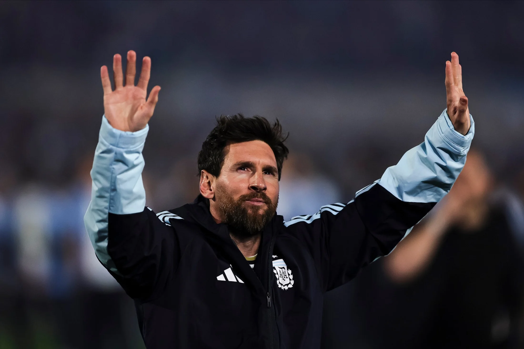 Leo Messi se despidió de la Selección ante un estadio repleto; para los analistas la economía cayó en recesión