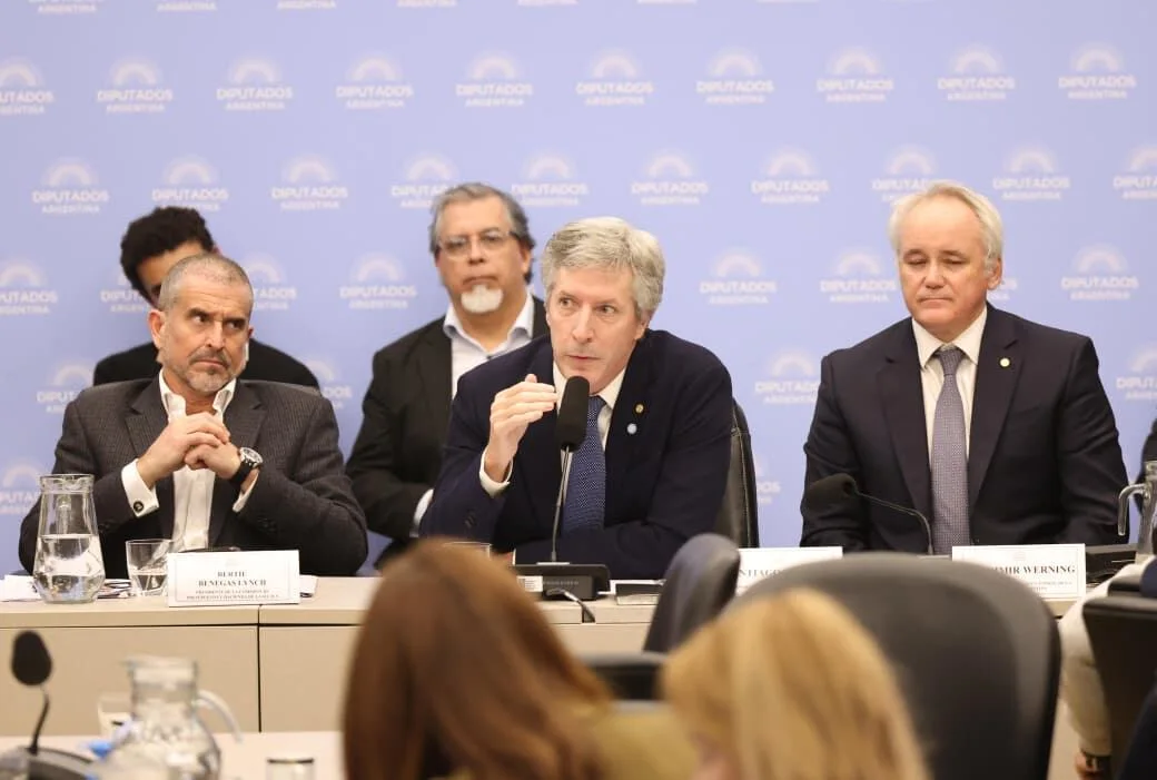 Polémica por el oro: la AGN señaló pérdidas del BCRA por US$1023 millones y el Gobierno cuestiona su interpretación